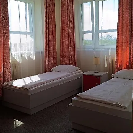 Sami Swoi Kutno Hostel Exterior photo