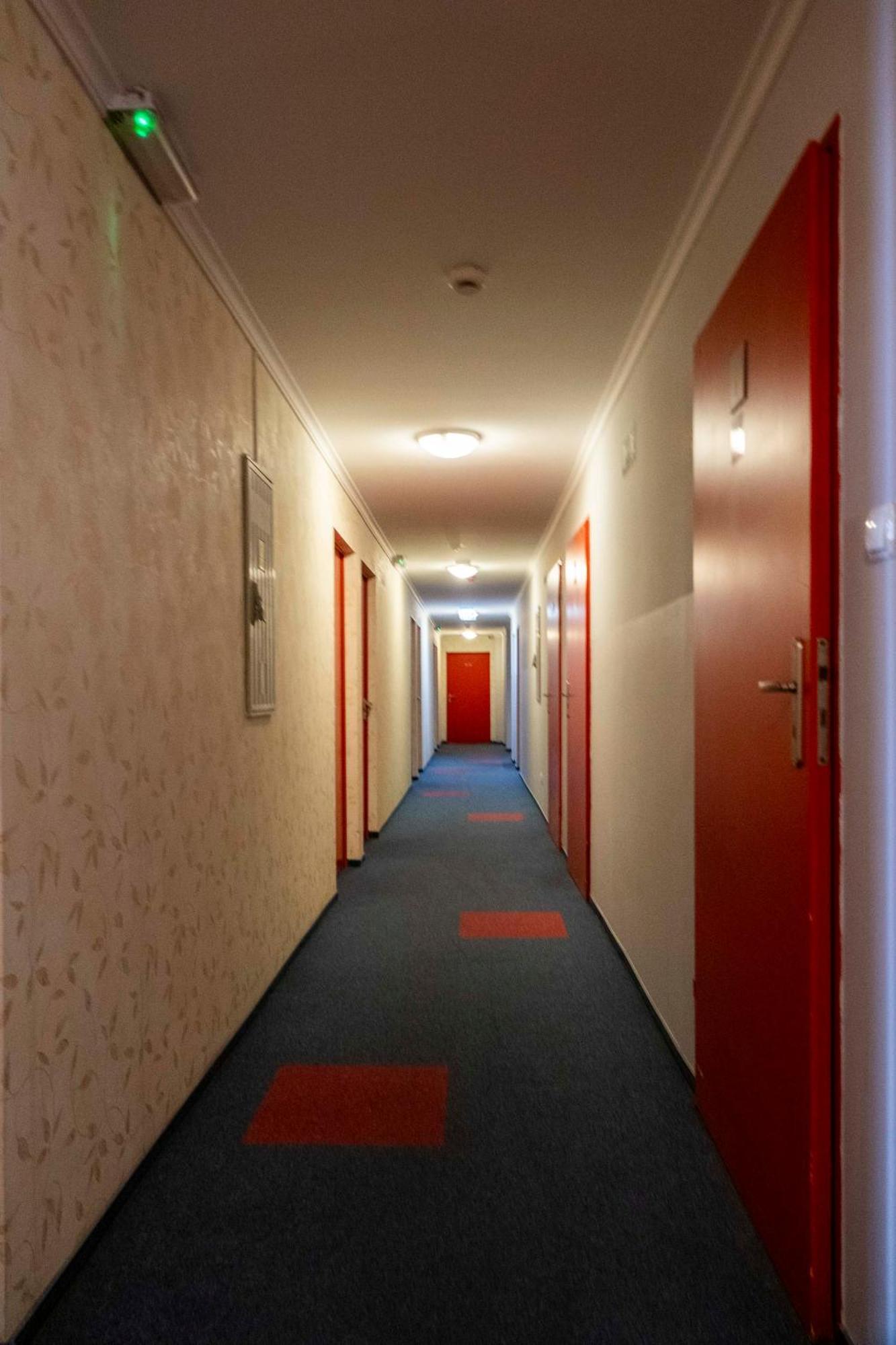 Sami Swoi Hostal *